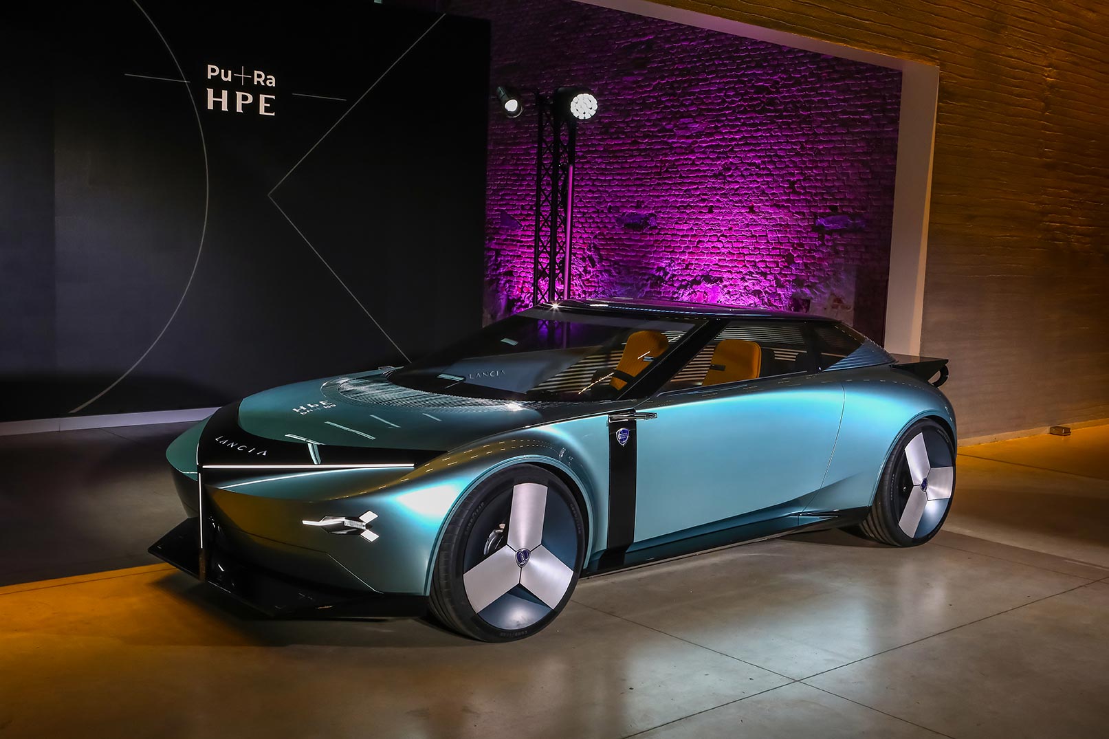Lancia Pu Ra HPE Un Concept Futuriste Qui Donne Un Aper u Des 3 Pro 