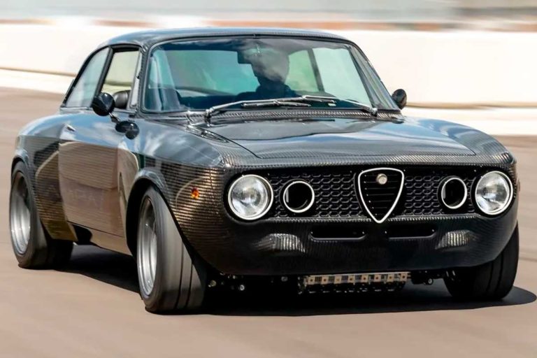 Ampia GTA Numero Uno a full carbon restomod of the Alfa Romeo GT