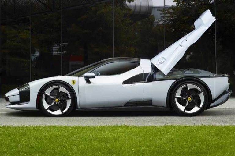 Das ist der Ferrari SC40: Die Überraschung aus Maranello, inspiriert ...